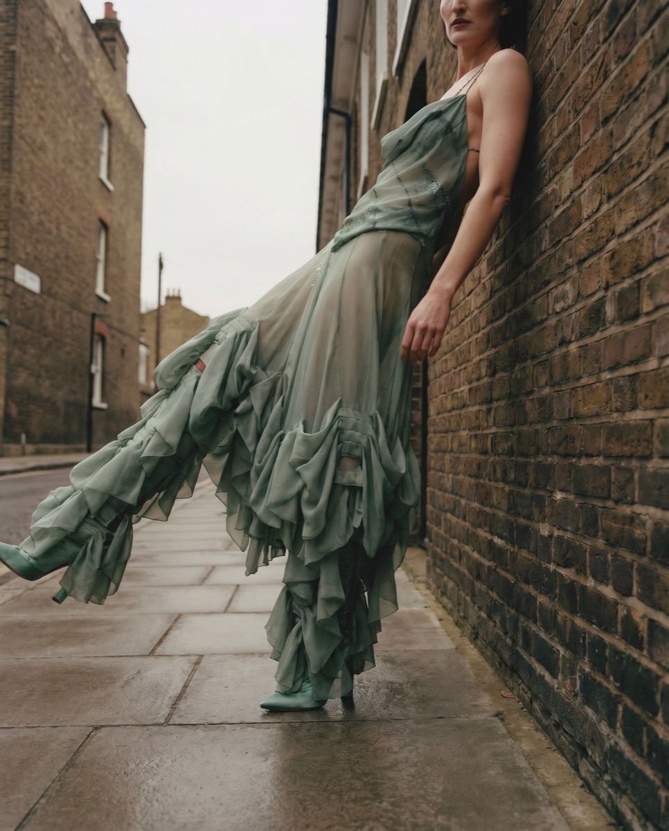 Editorial 04 — 3