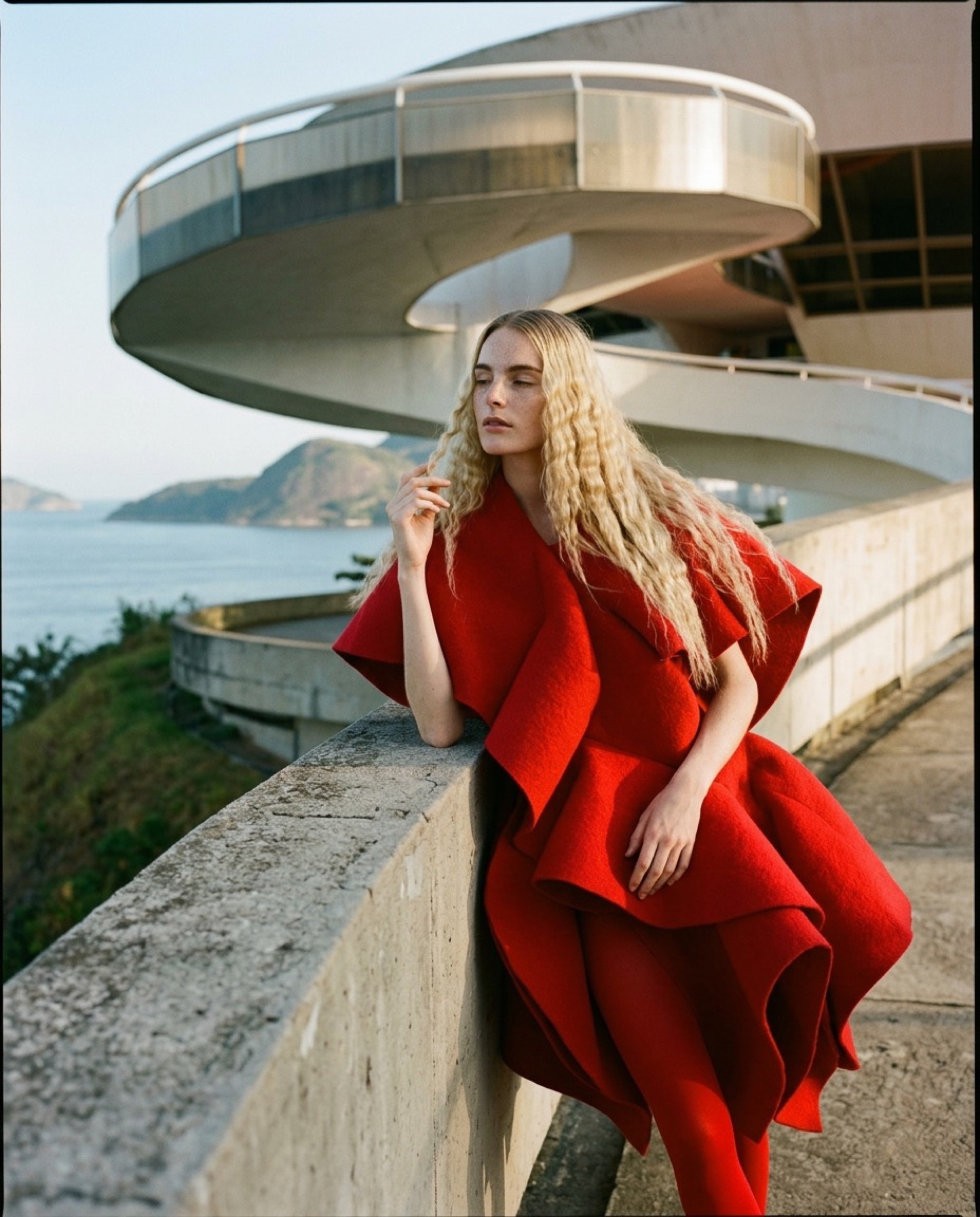 Fashion Photography at Museu de Arte Contemporânea de Niterói — 1